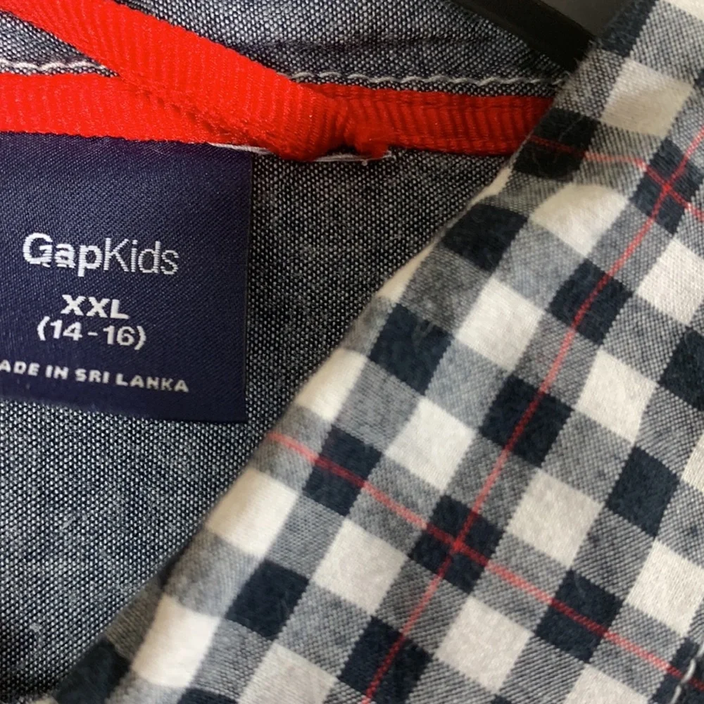 GAP Boys Shirt Plaid White black Red XXL 14-16 Long Sleeve Cotton